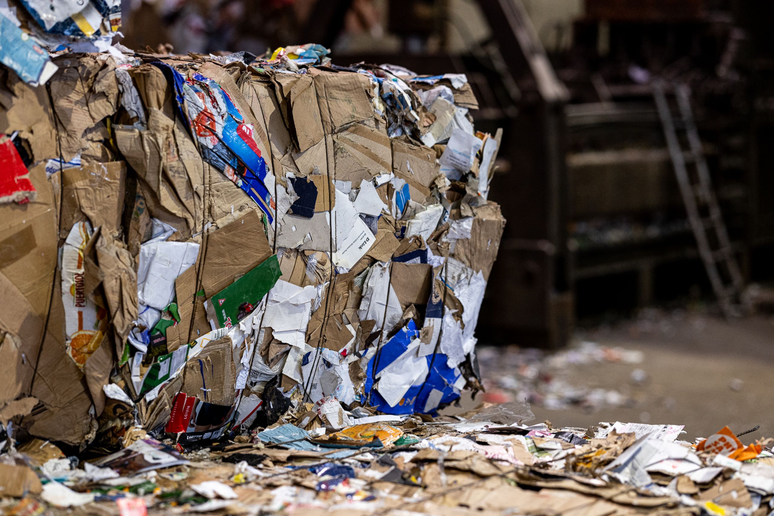 Recyceln von Papier und Pappe