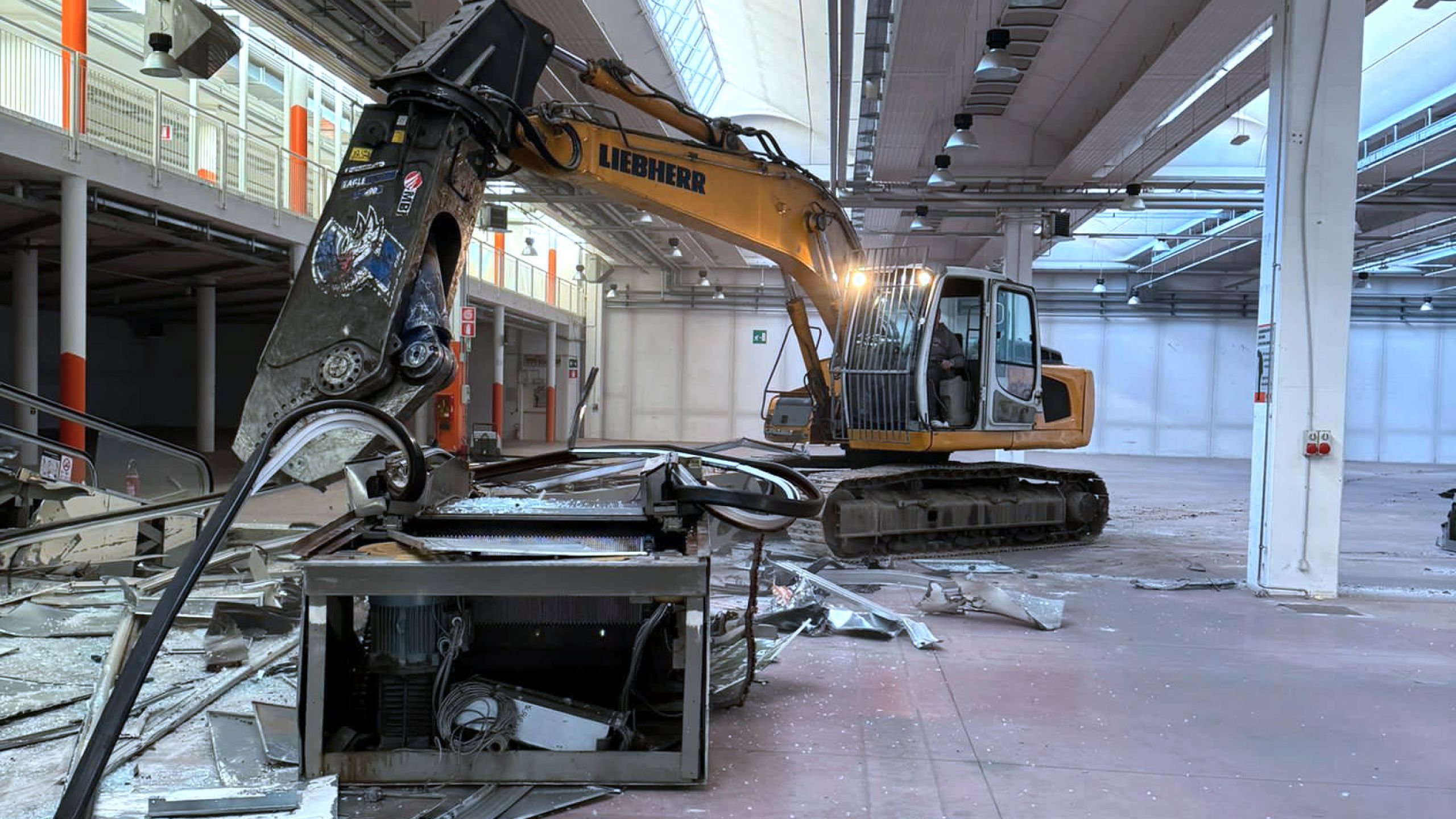 Industrieabfälle und Abriss von industriellen Anlagen